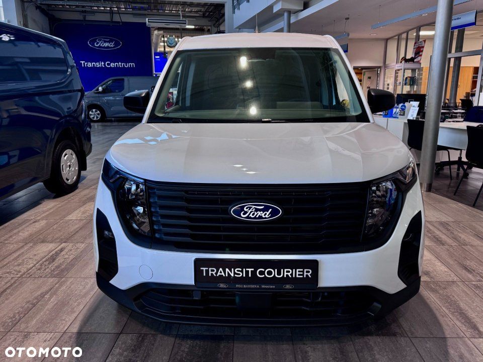 Ford Transit Courier - 2