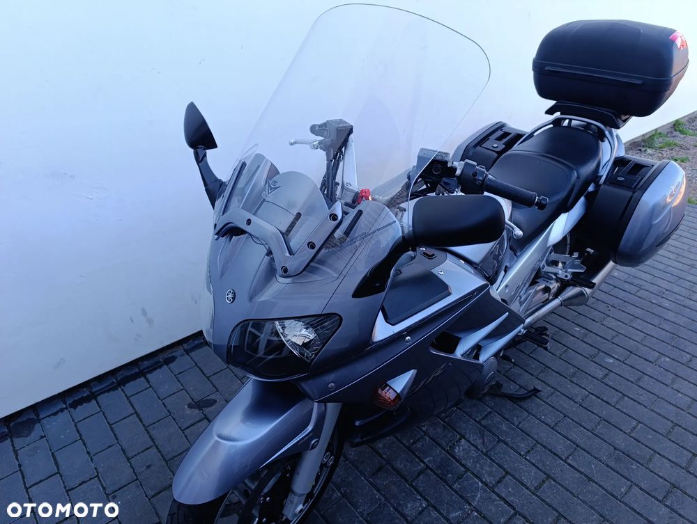 Yamaha FJR - 10
