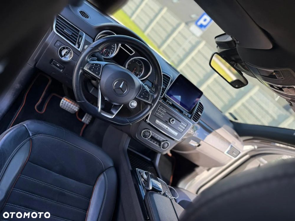 Mercedes-Benz GLE - 37