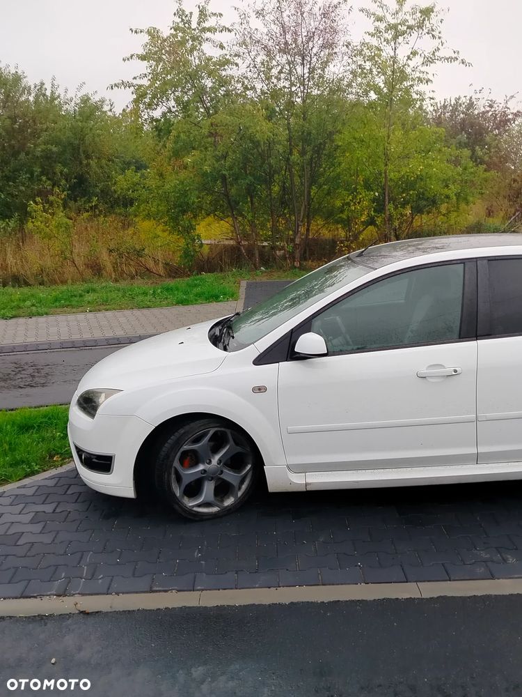 Ford Focus 1.6 TDCi Ambiente - 11