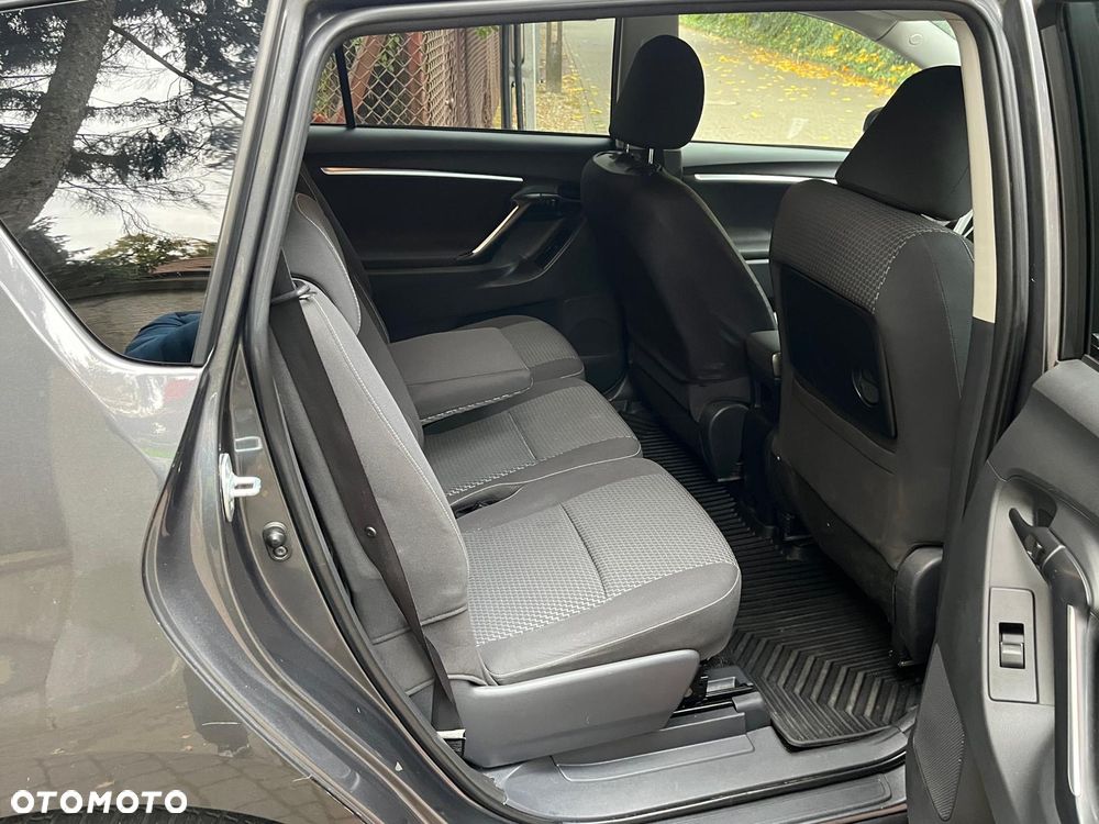Toyota Verso - 8