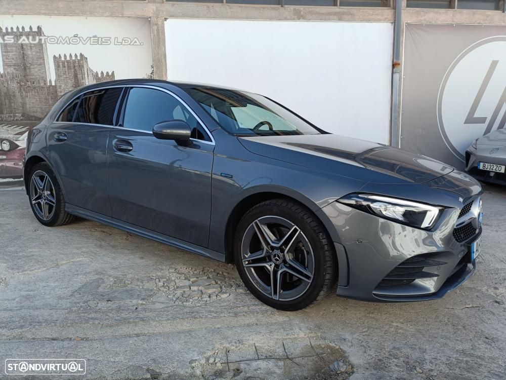 Mercedes-Benz A 250 e AMG Line - 2