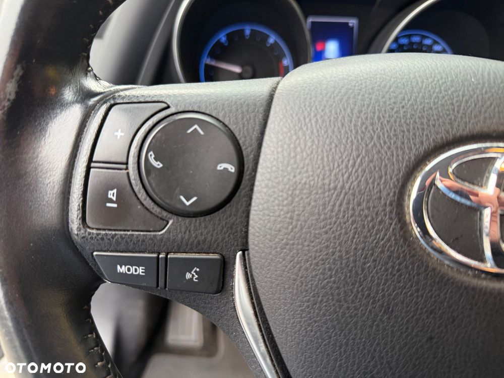 Toyota Auris 1.6 D-4D Design Edition - 20