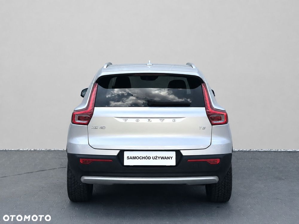 Volvo XC 40 - 7