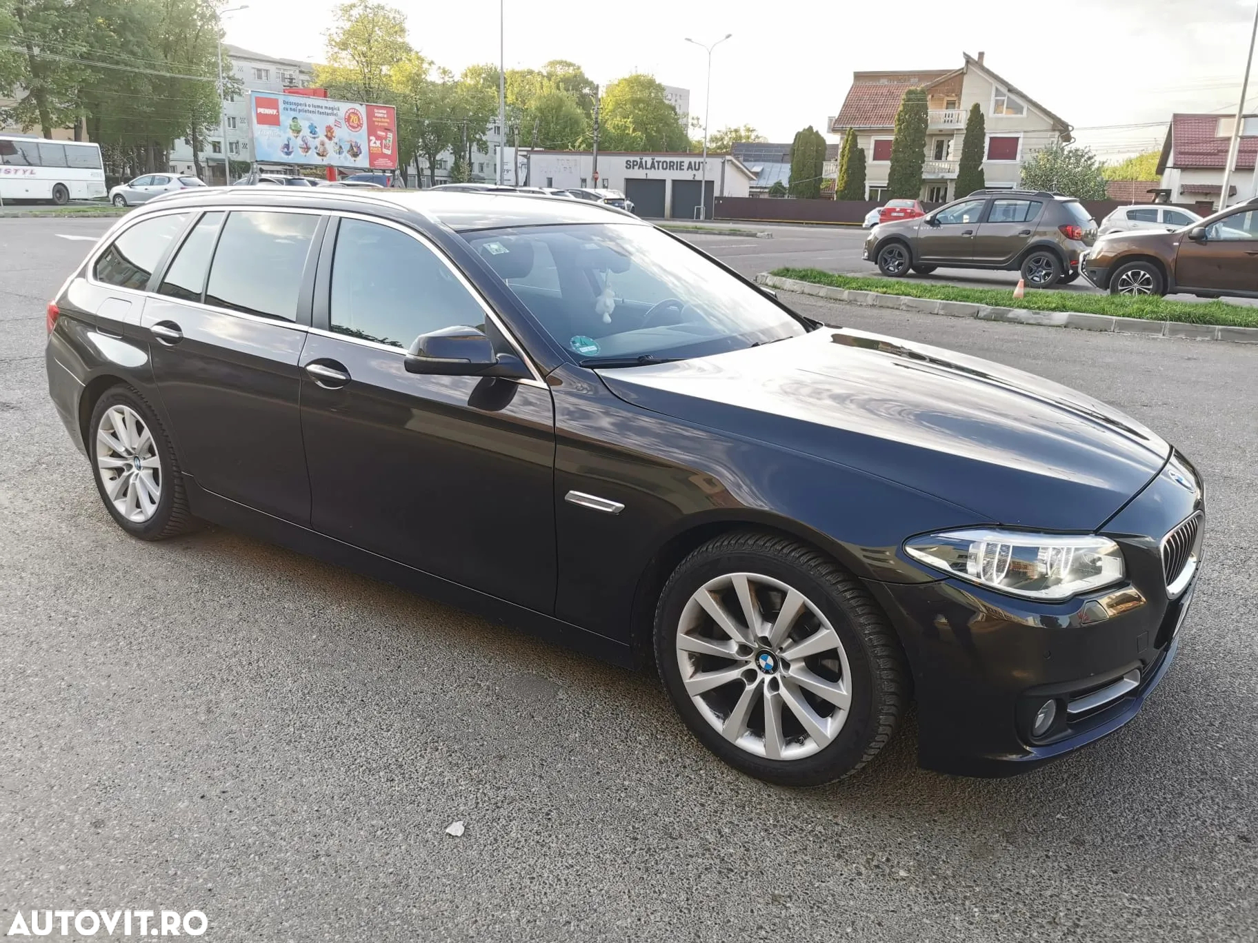 BMW Seria 5 520d Touring Aut. - 11