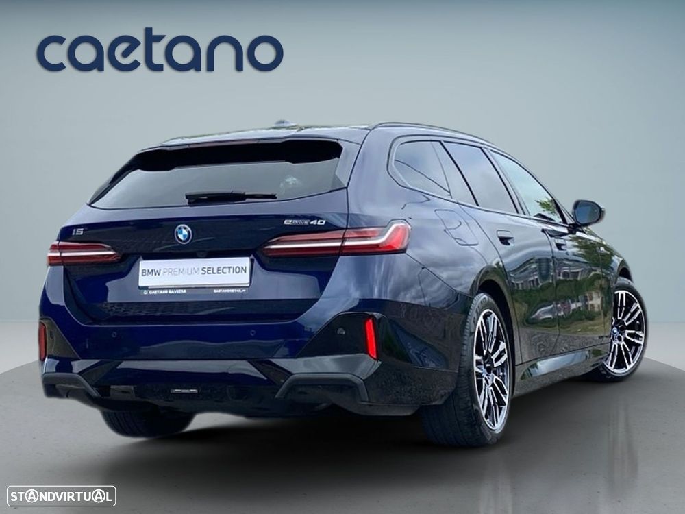 BMW i5 eDrive40 Pack Desportivo M foto 2