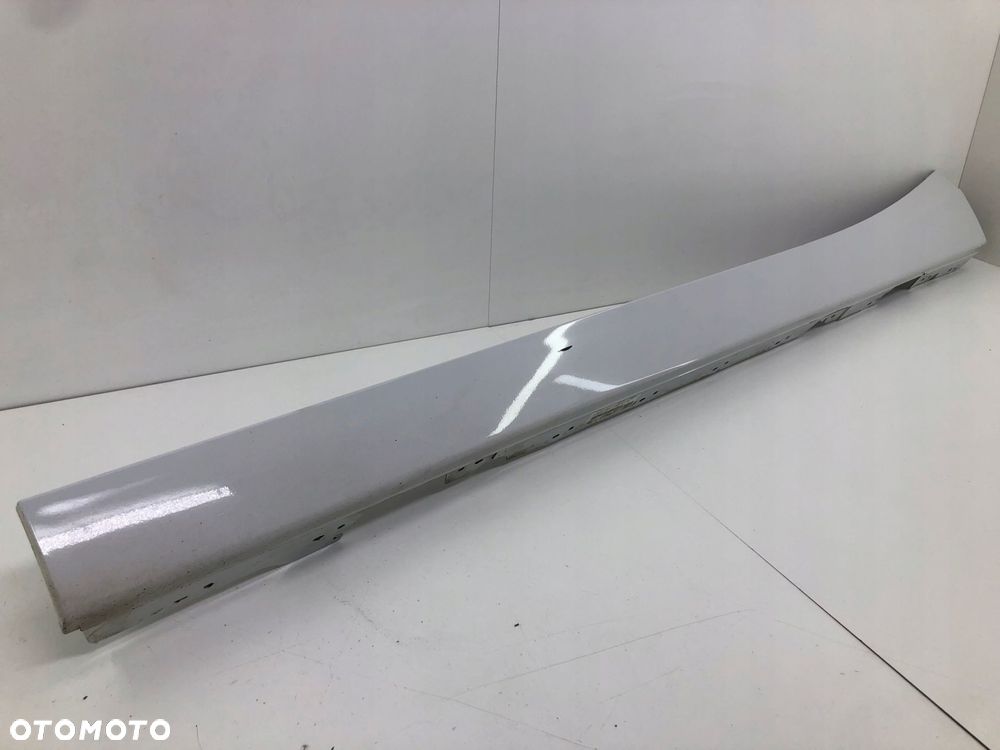 BMW F20 NAKŁADKA LISTWA PROGOWA LEWA A300 - 1