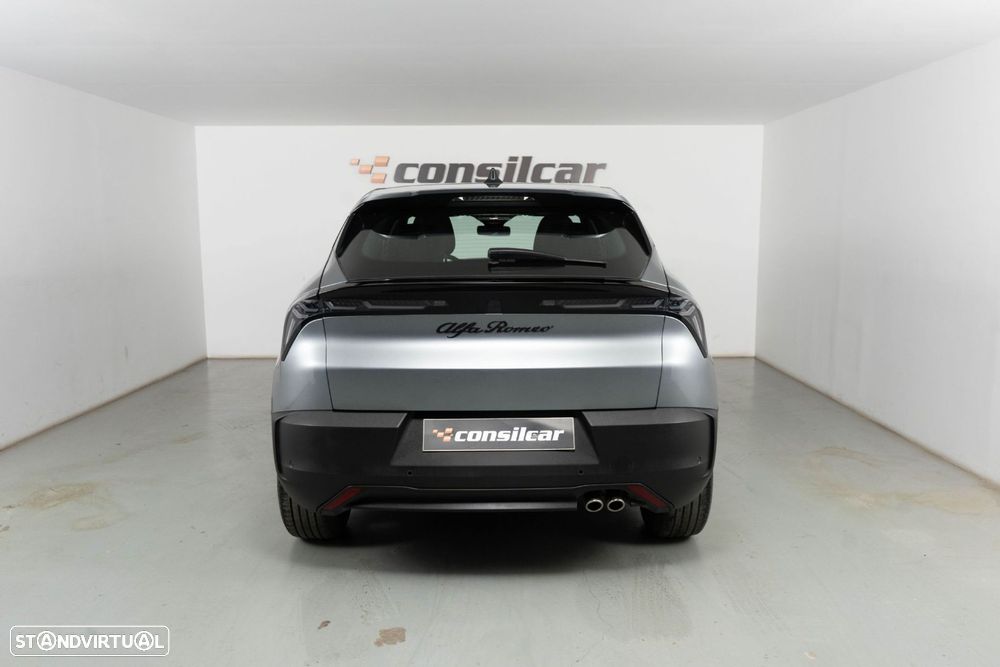 Alfa Romeo Junior 1.2 Intensa eDCT6 - 6