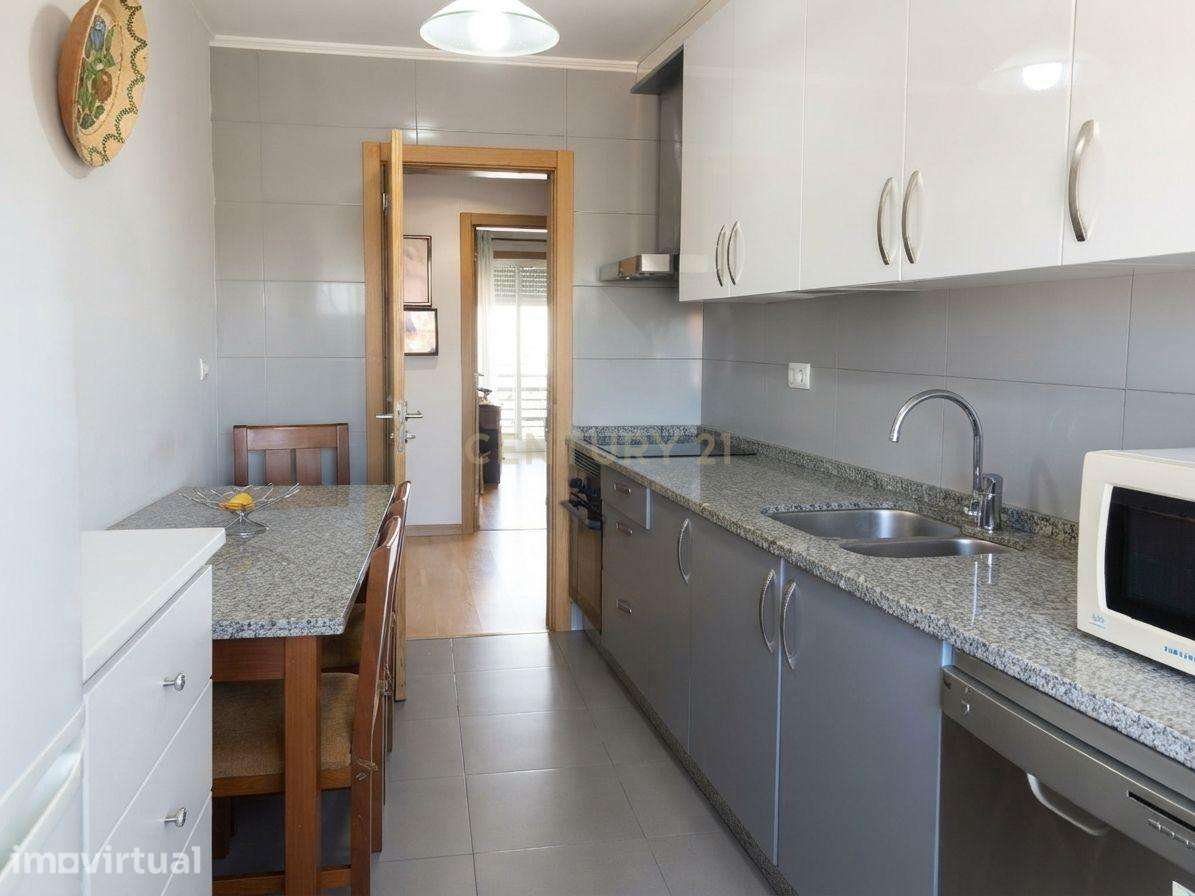 Apartamento T3 em Localização Privilegiada no Feijó - Grande imagem: 2/11