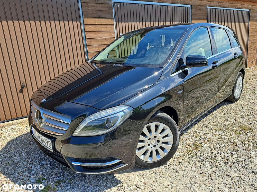 Mercedes-Benz Klasa B 180 (BlueEFFICIENCY) - 2