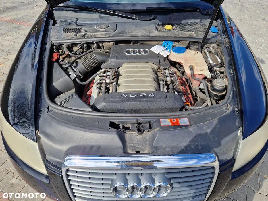 Audi A6 Limousine 2.4 - 6