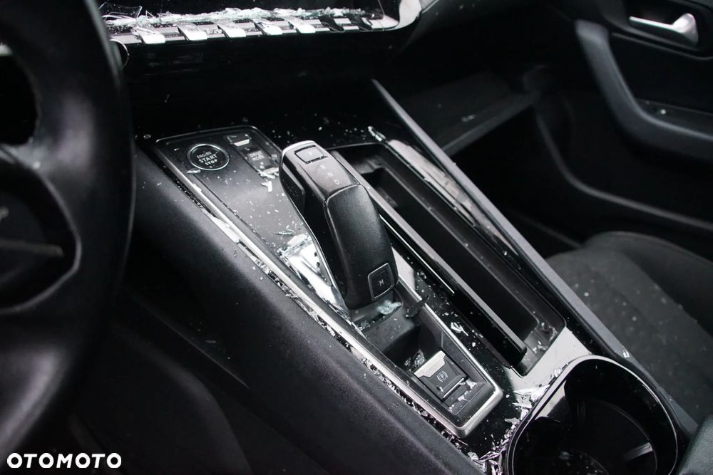 Auto na części - Peugeot 508 II 1.6 PureTech 180 KM 5G06 AWF8G30 KCA 2020R Silnik Skrzynia Drzwi Błotnik Klapa Zderzak Lampa Szyba Deska Kokpit Sterownik Moduł Czujnik Licznik Wyświetlacz Kierownica Panel - 13