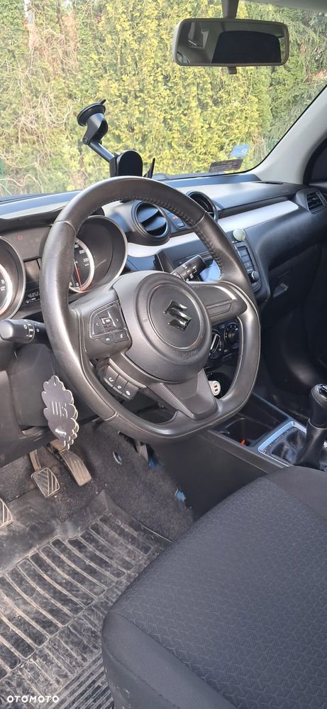 Suzuki Swift - 8