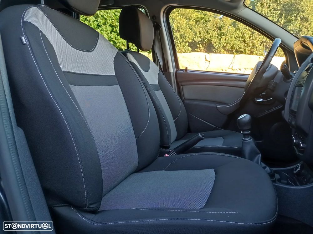 Dacia Duster 1.5 dCi SL Explorer 4WD - 11