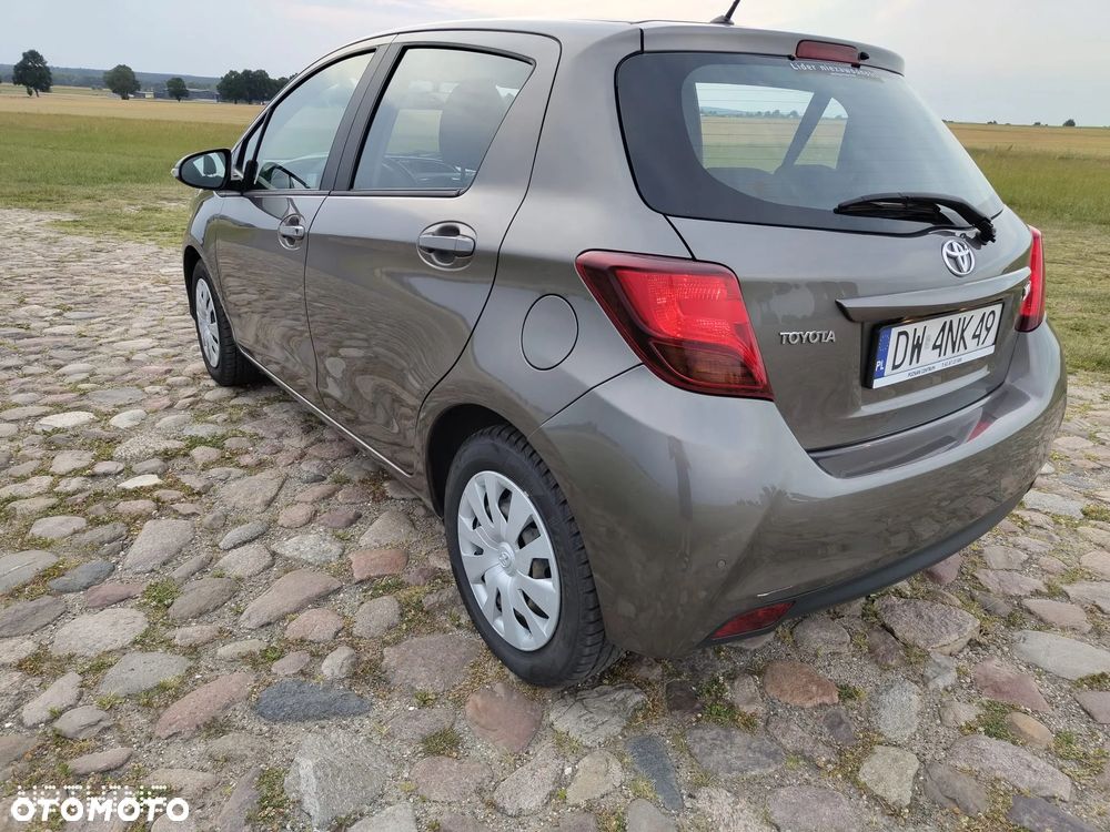 Toyota Yaris 1.33 Active EU6 - 8