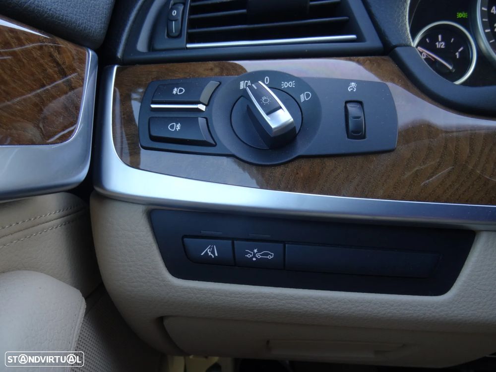 BMW 535 i Pack M Auto - 7