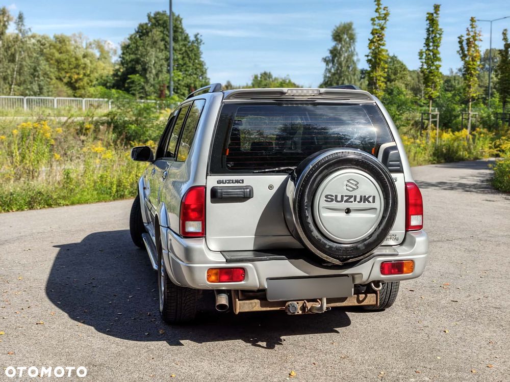 Suzuki Grand Vitara 2.7 V6 7os - 13
