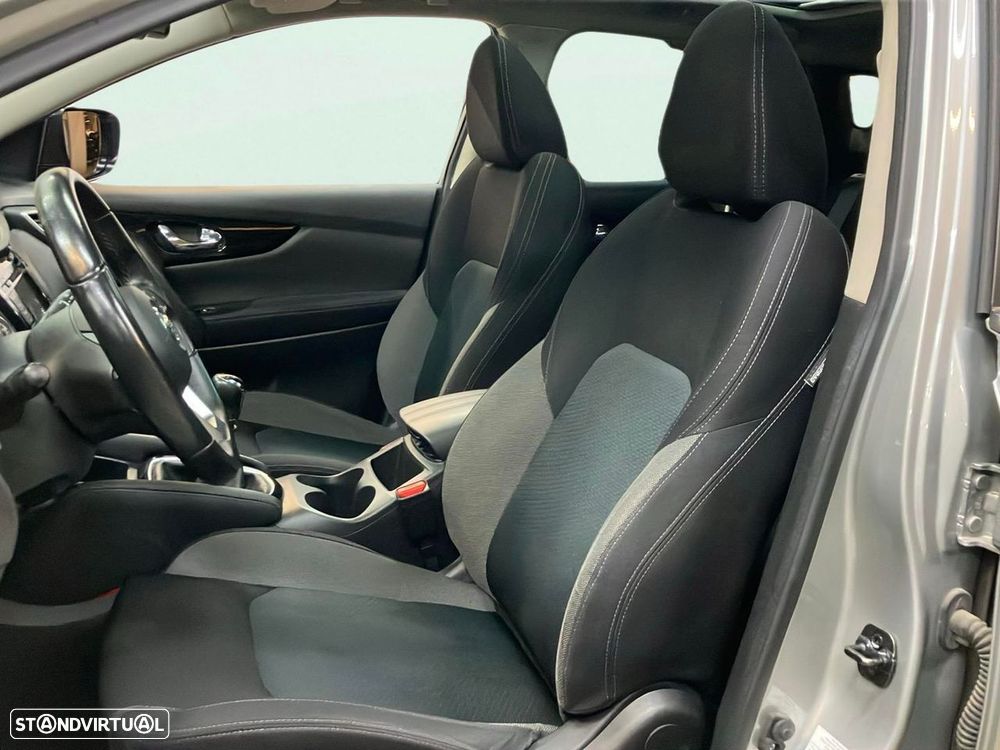 Nissan Qashqai 1.3 DIG-T N-Connecta J18 - 17