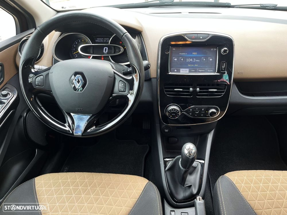 Renault Clio Sport Tourer 0.9 TCe Limited Edition - 4