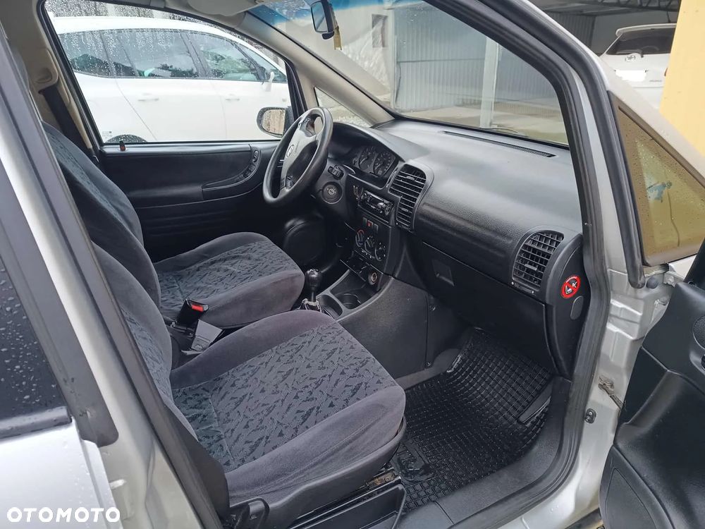 Opel Zafira 2.0 DTI Comfort - 3