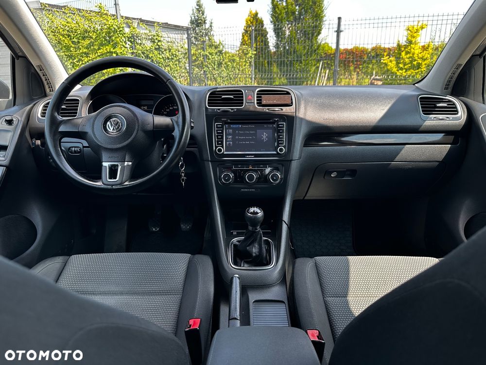Volkswagen Golf 1.6 Highline - 26