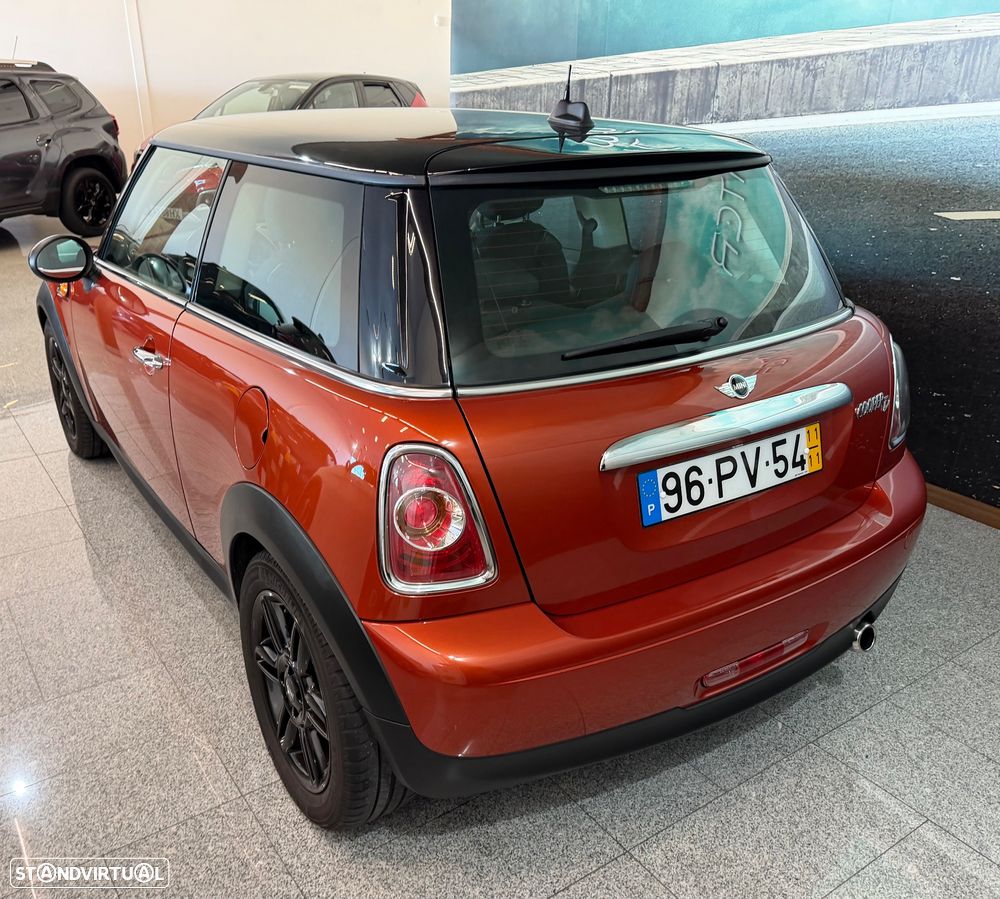MINI 3 Portas Cooper D - 4