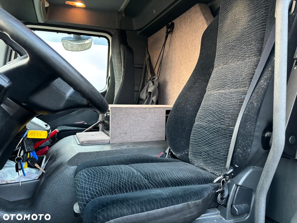 Mercedes-Benz ATEGO 1524  EURO 6 (1527, 1530) kontener z windą , kabina przeedłużana  z łóżkiem składanym - 16