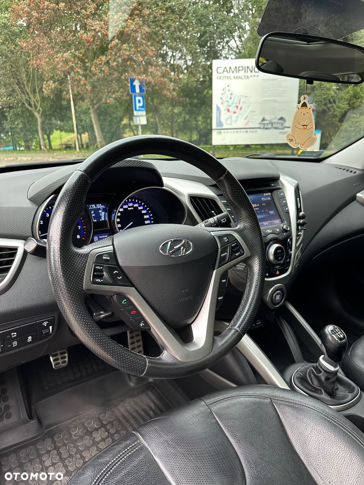 Hyundai Veloster 1.6 GDI Premium - 16