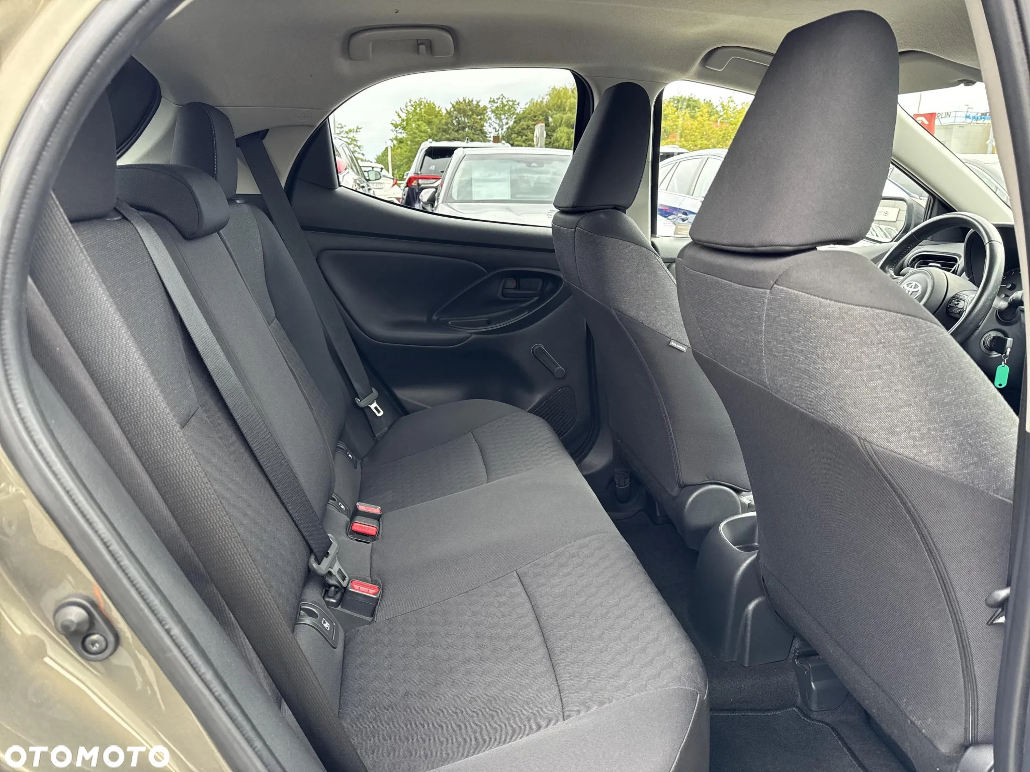 Toyota Yaris 1.5 Comfort CVT - 13