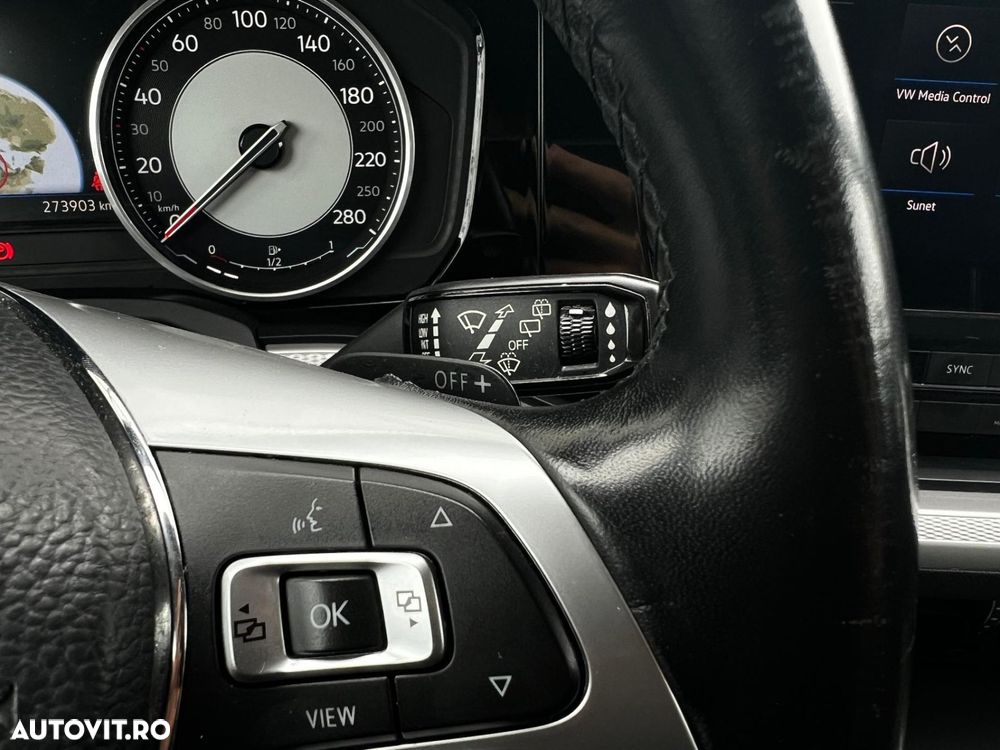 Volkswagen Touareg V6 TDI 4MOTION Style - 24