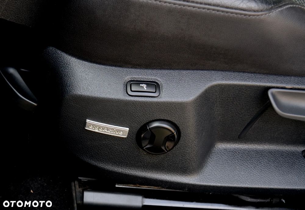 Volkswagen Golf Alltrack 2.0 TDI 4Motion BlueMotion Technol - 22