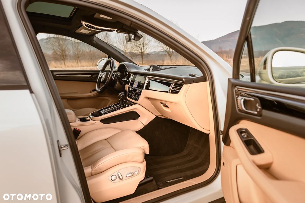 Porsche Macan Standard - 28