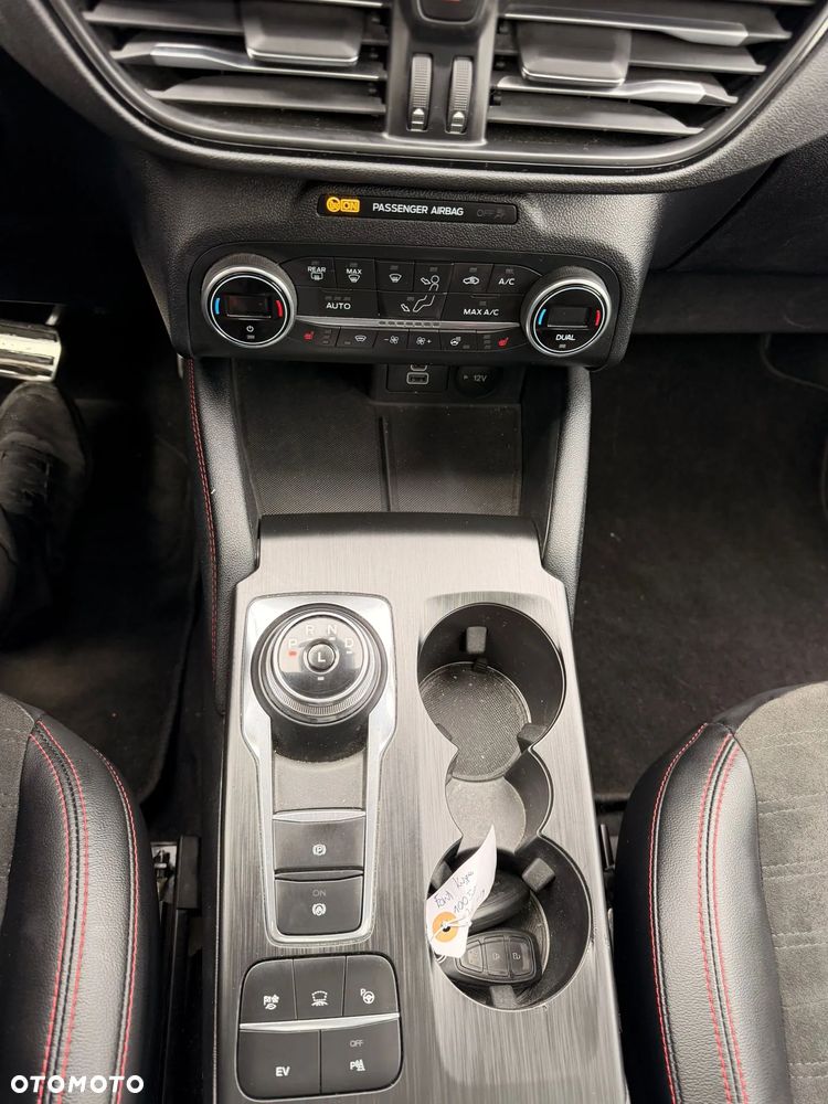 Ford Kuga 2.5 Duratec PHEV ST-LINE X - 19