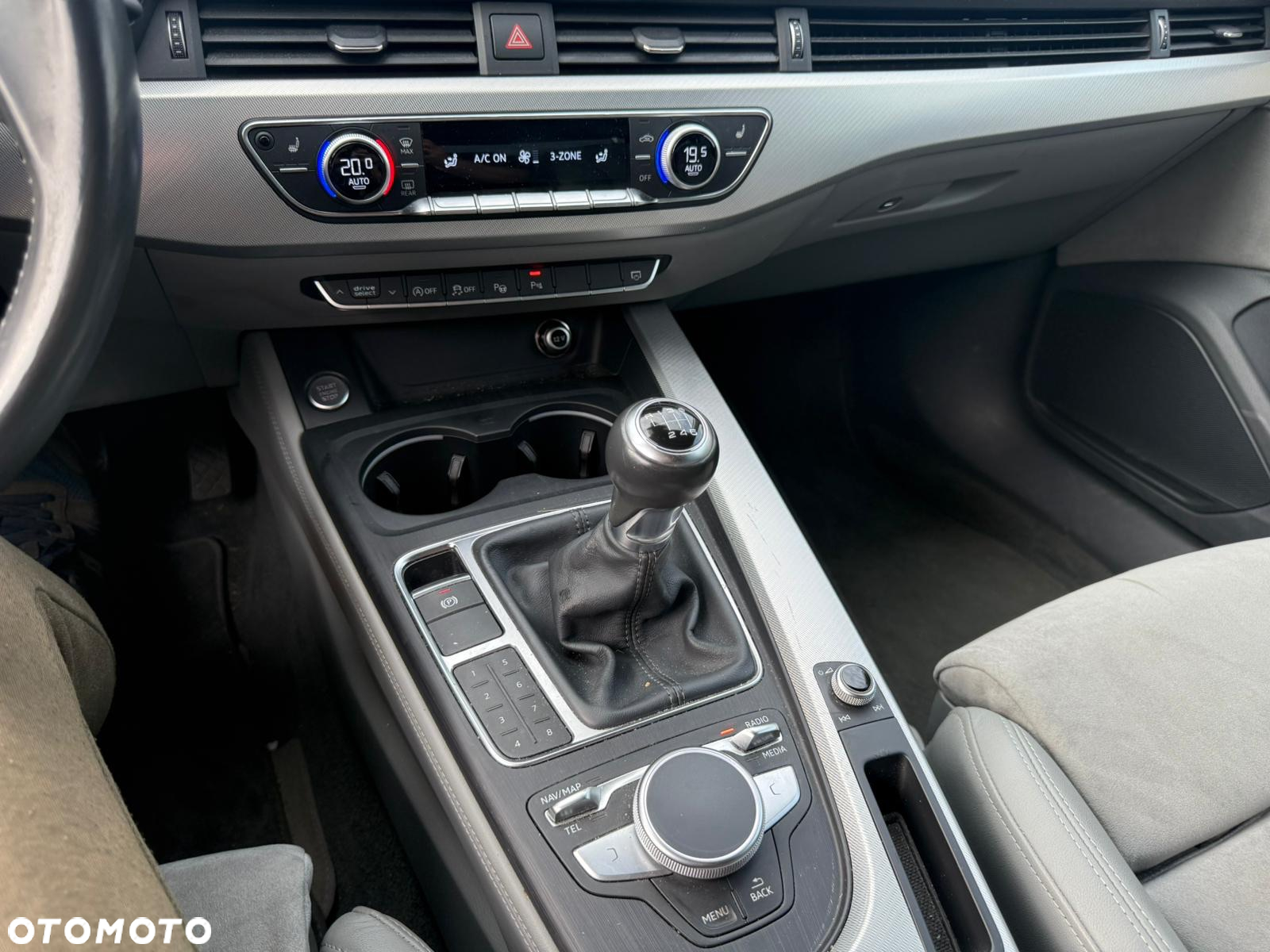 Audi A4 2.0 TDI Design - 15