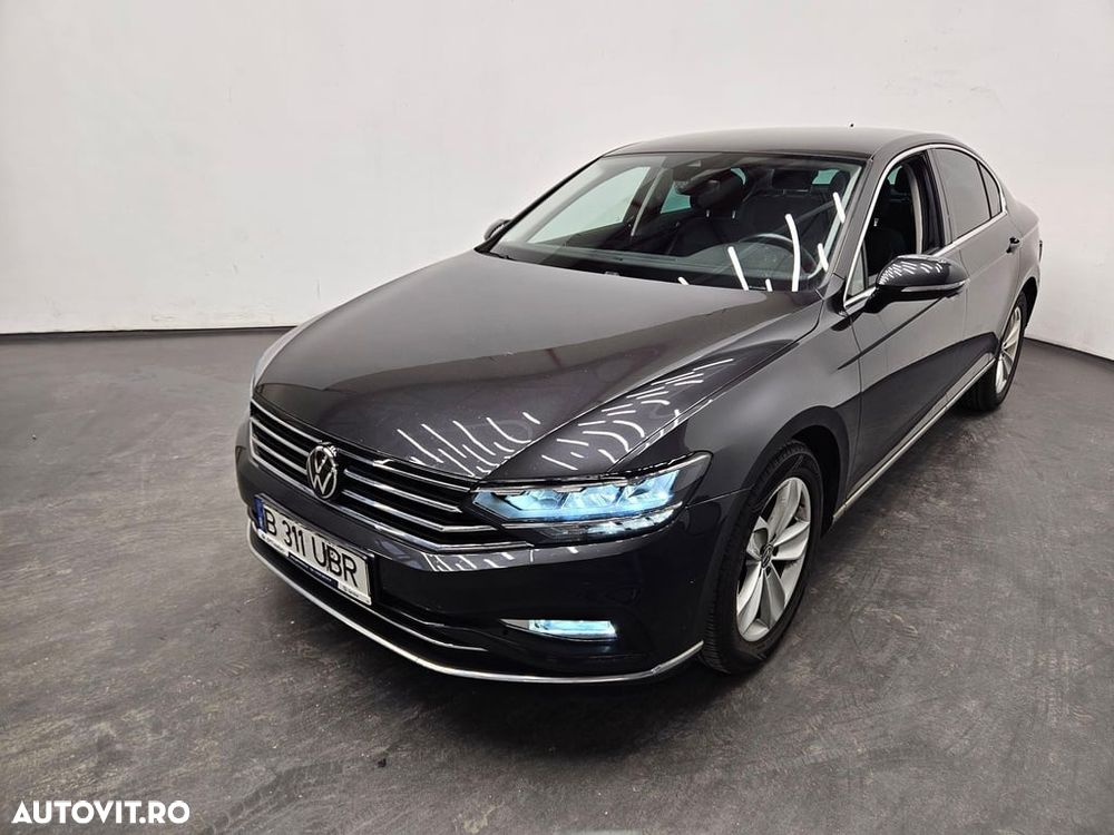 Volkswagen Passat 2.0 TDI DSG Highline - 1