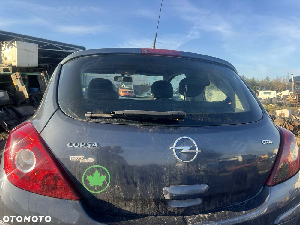 Klapa bagażnika Opel Corsa D !! Brak kodu lakieru !!