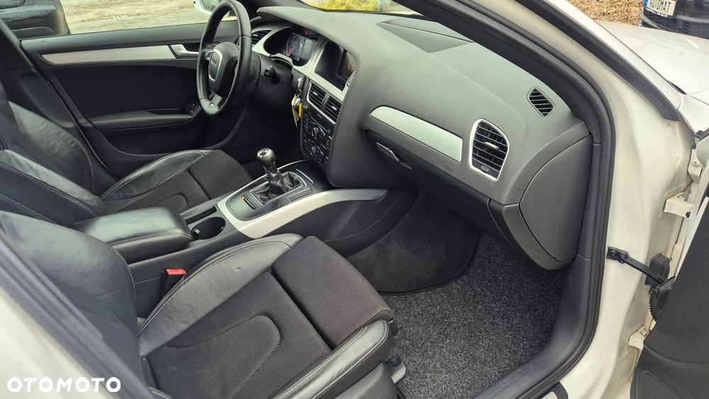 Audi A4 Avant 2.0 TFSI Attraction - 15