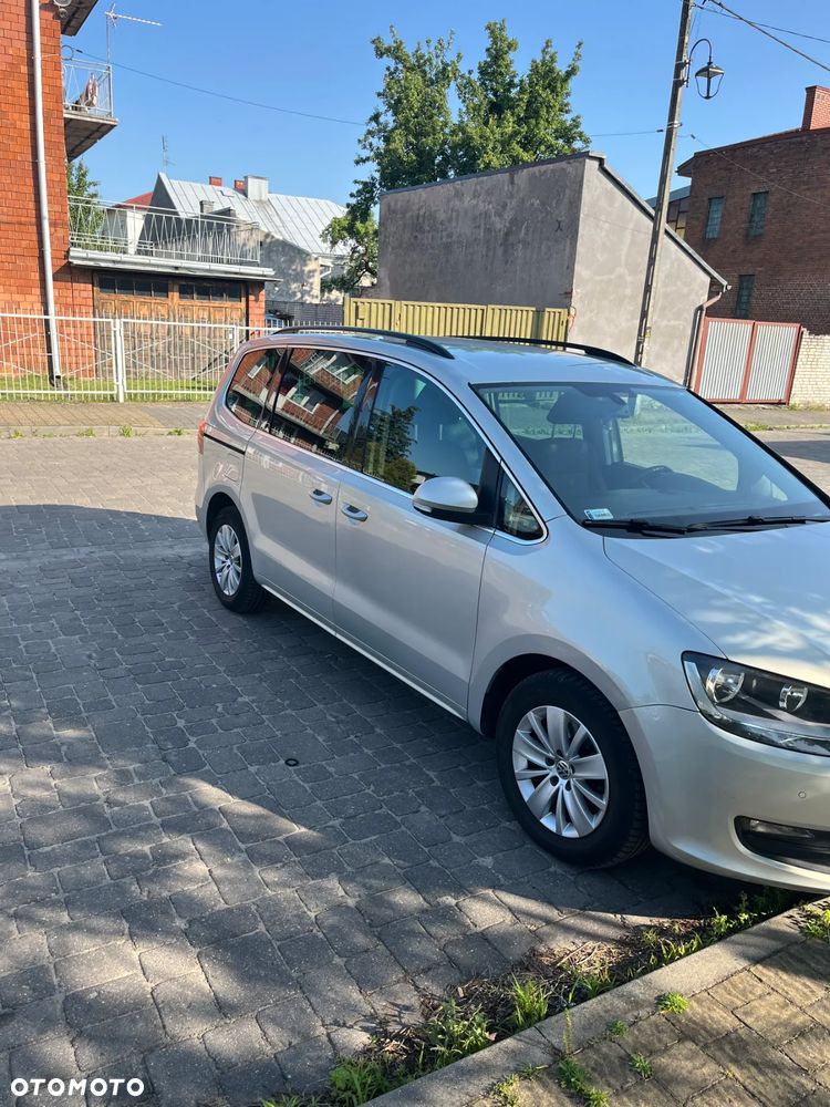 Volkswagen Sharan 2.0 TDI Comfortline DSG - 2