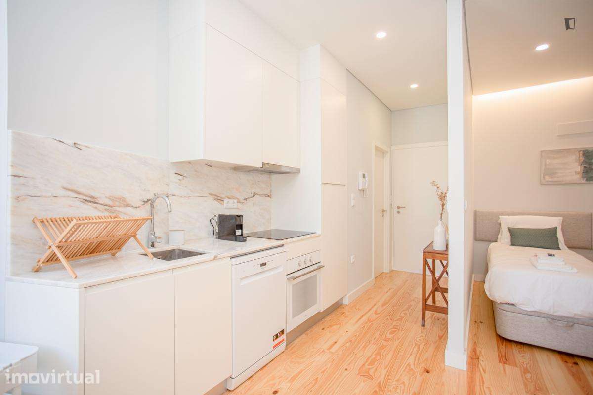 Apartamento com 2 quartos - localizado em Santo Ildefonso Porto - Grande imagem: 3/28