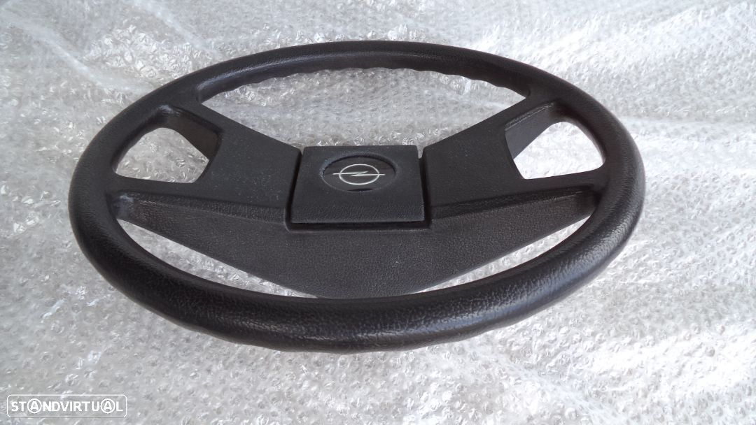 Volante Opel Ascona em muito bom estado - 4