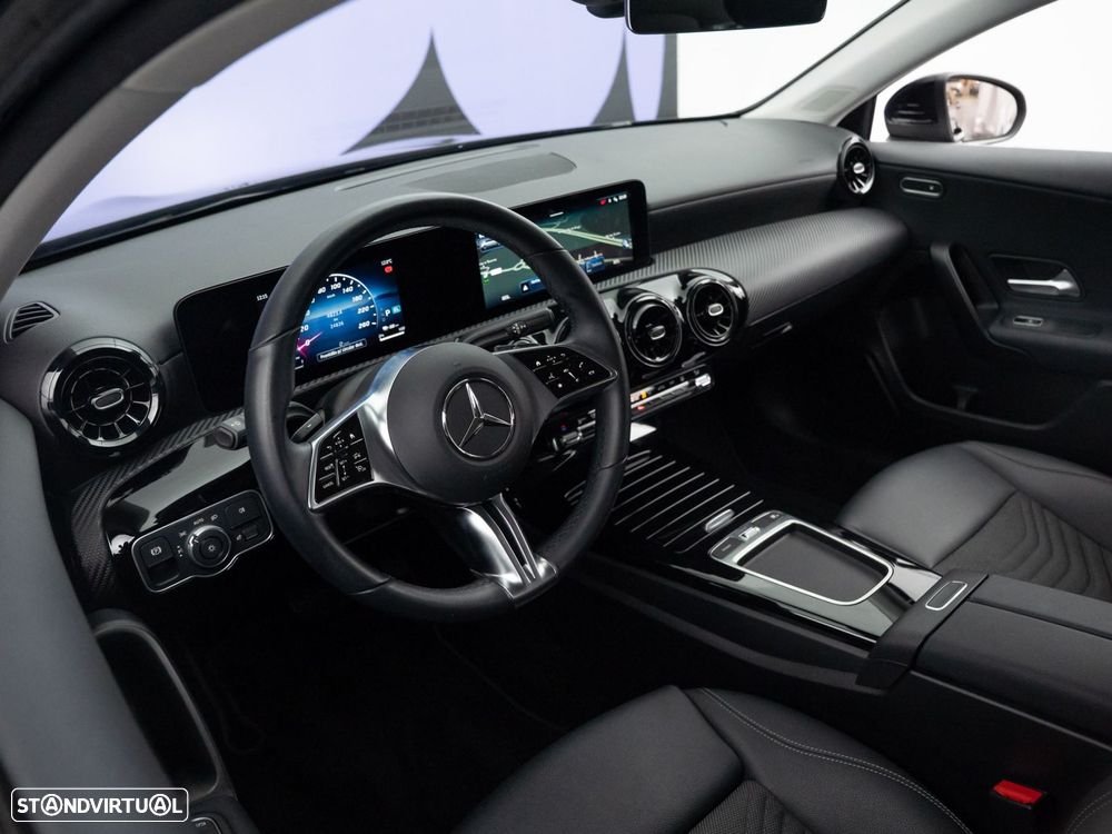 Mercedes-Benz A 250 e - 13