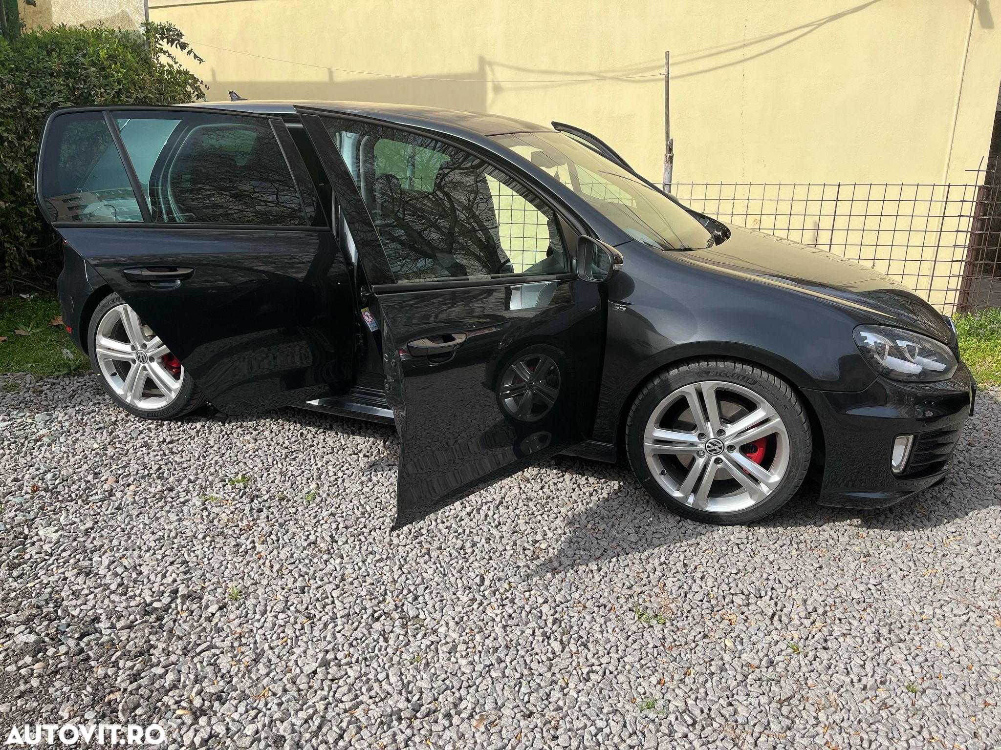 Volkswagen Golf 2.0 GTI Edition 35 - 6