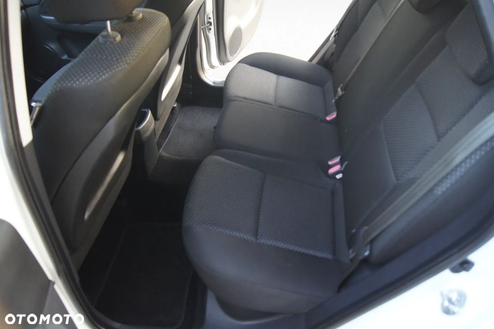 Hyundai i30 1.4 Blue Comfort - 22