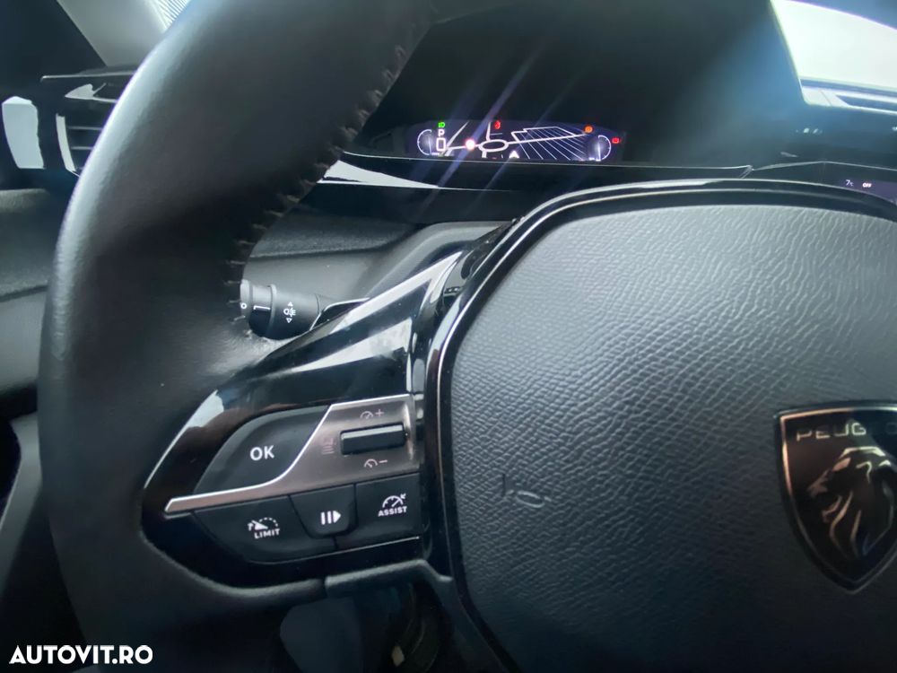 Peugeot 308 1.2L PureTech S&S EAT8 Allure Pack - 11