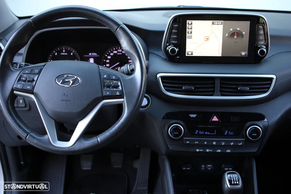 Hyundai Tucson 1.6 CRDi Executive - 24