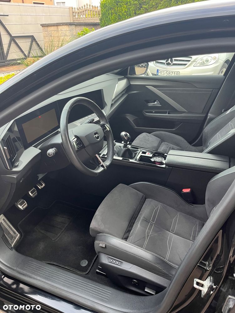 Opel Astra 1.2 Turbo GS Line - 9