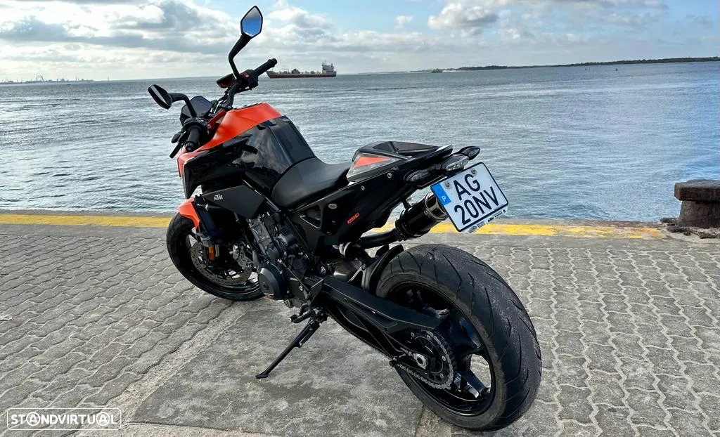 KTM Duke 890 - 4