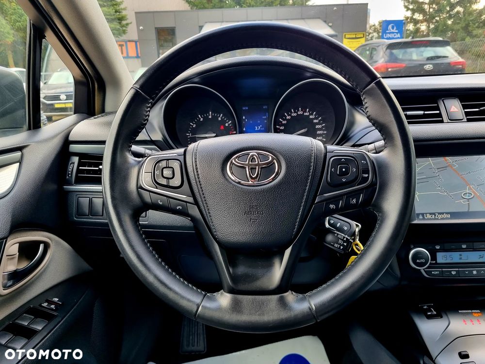 Toyota Avensis 1.8 Premium MS - 15