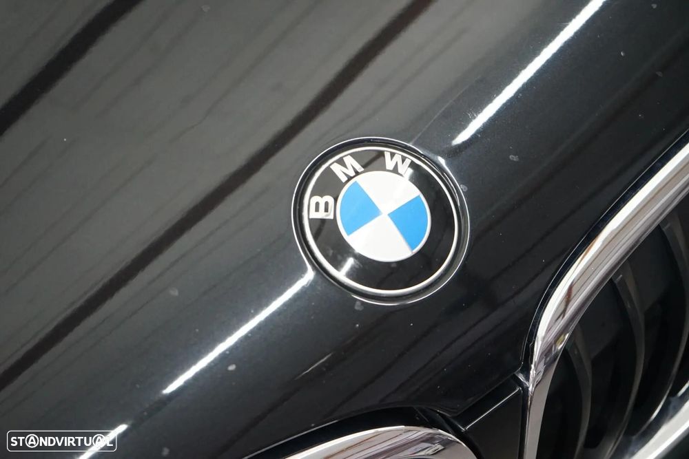 BMW X1 20 d xDrive Auto Line Sport - 8