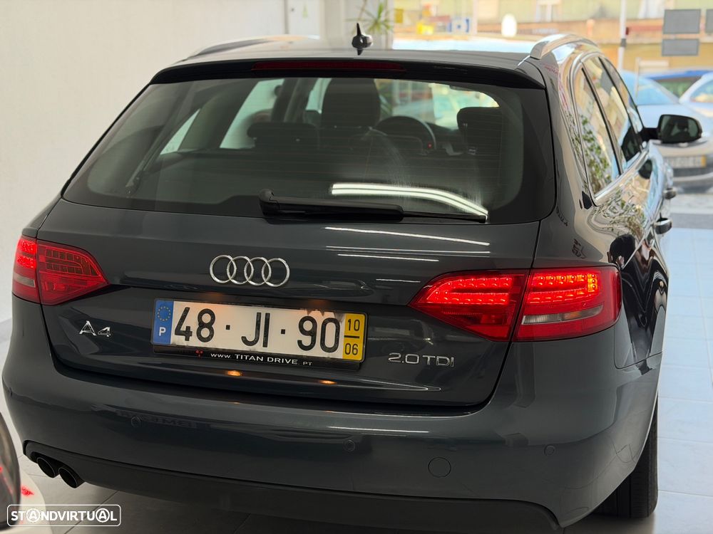 Audi A4 Avant 2.0 TDI Advance - 9